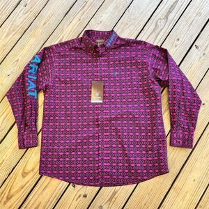 Ariat‎ Men's XL Purple Long Sleeve Button-Up Shirt Classic Fit Aztec print rodeo